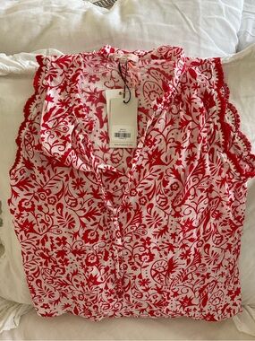 Skies Are Blue Red & White Floral Ruffle V-Neck Top
